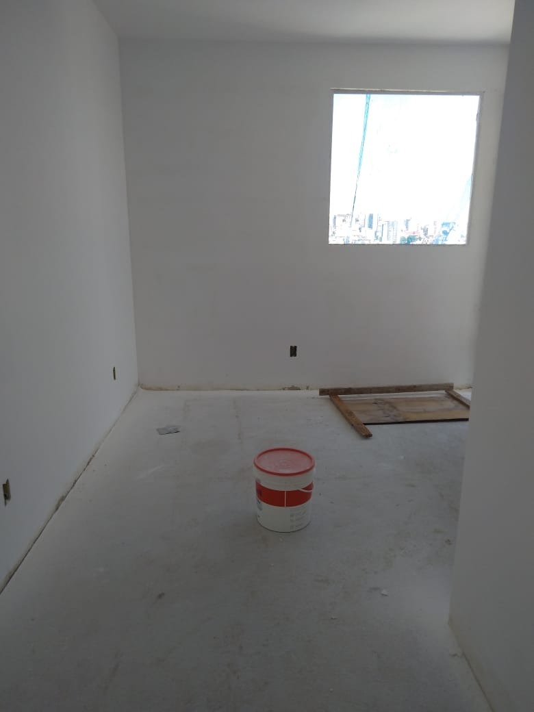 Apartamento à venda com 2 quartos, 70m² - Foto 10