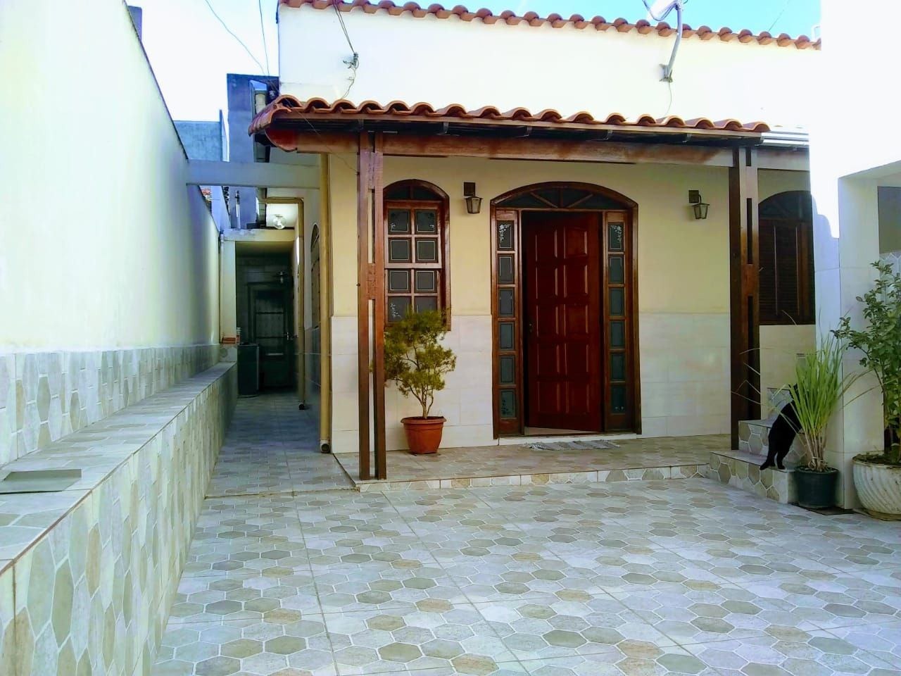 Casa à venda com 3 quartos, 120m² - Foto 2