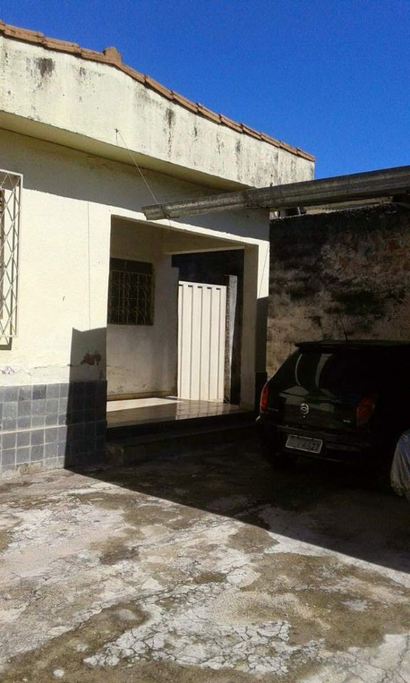 Casa à venda com 3 quartos, 148m² - Foto 2