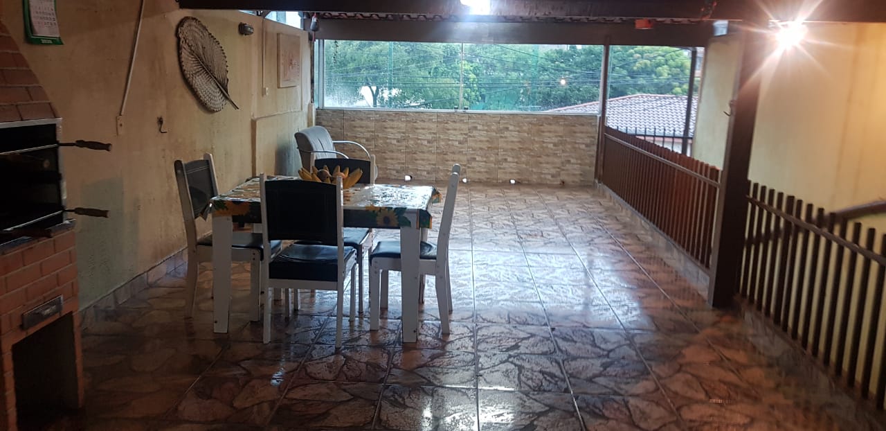 Casa à venda com 3 quartos, 190m² - Foto 4