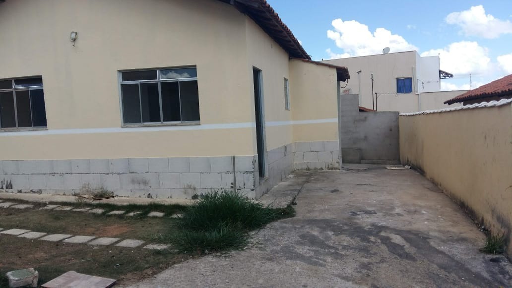 Casa à venda com 2 quartos - Foto 2