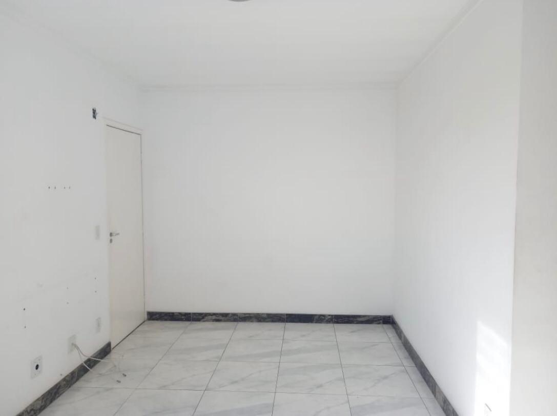 Apartamento à venda com 2 quartos, 45m² - Foto 2