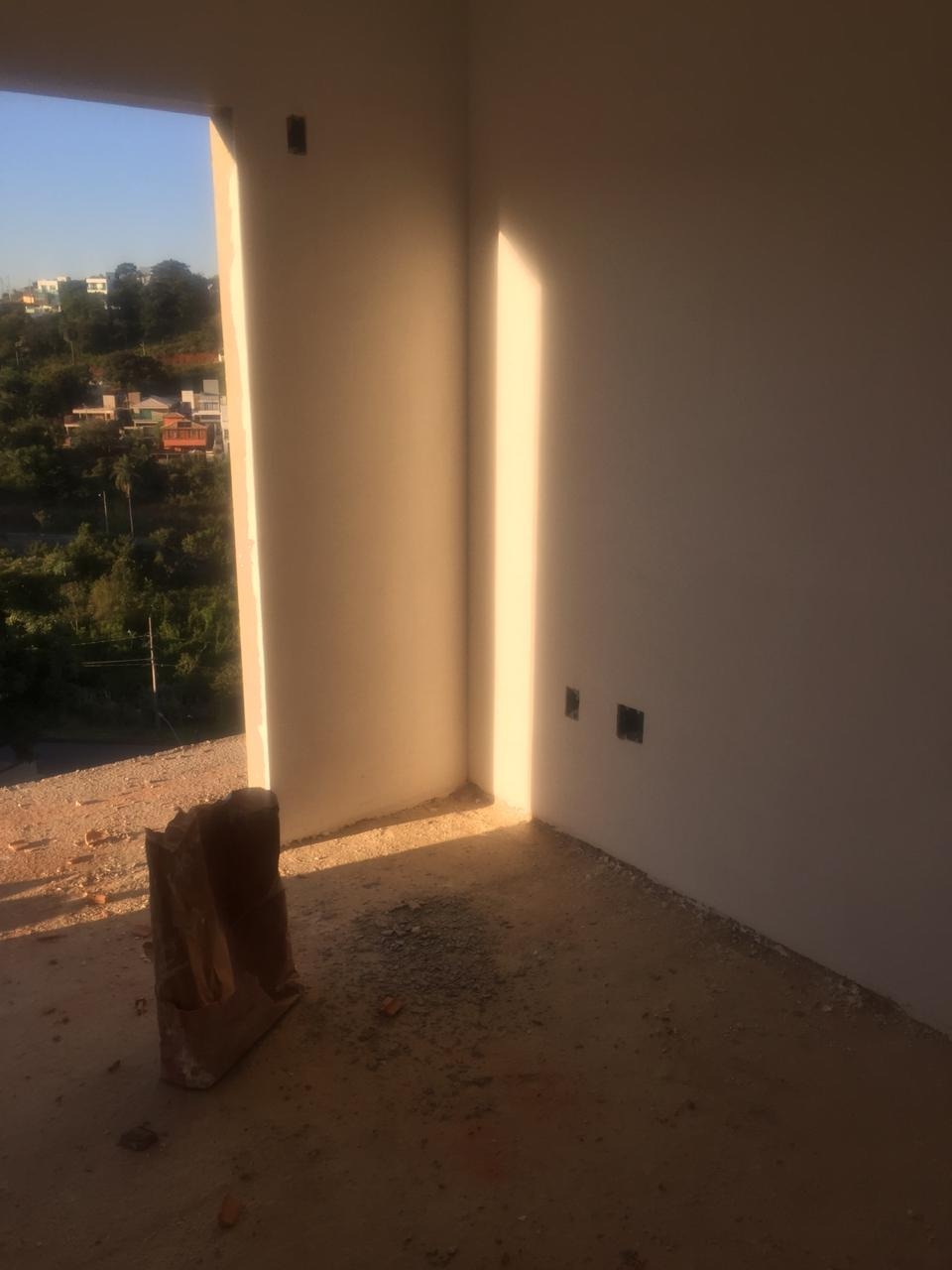 Apartamento à venda com 2 quartos, 64m² - Foto 2