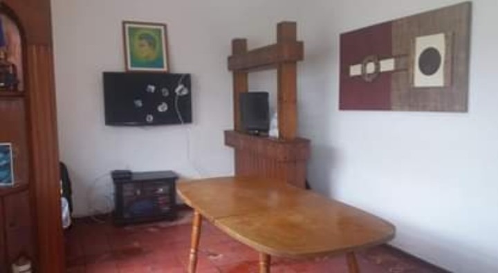 Casa à venda com 3 quartos, 110m² - Foto 2