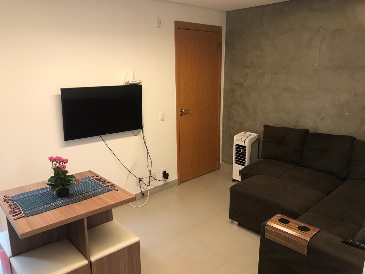 Apartamento à venda com 2 quartos, 84m² - Foto 1