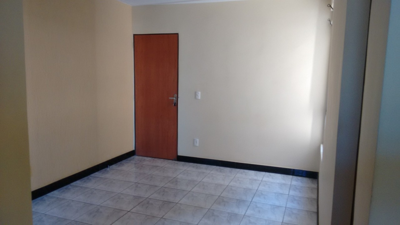 Apartamento à venda com 2 quartos, 48m² - Foto 2