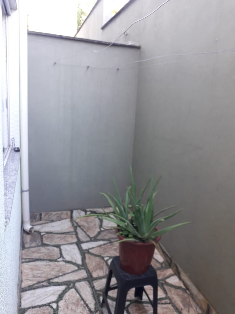 Casa à venda com 2 quartos, 60m² - Foto 15