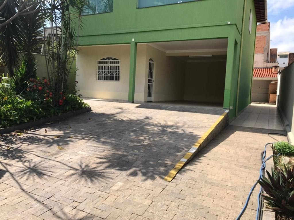 Casa à venda com 4 quartos, 233m² - Foto 8