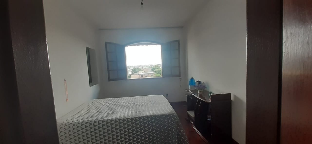 Casa à venda com 3 quartos, 120m² - Foto 13