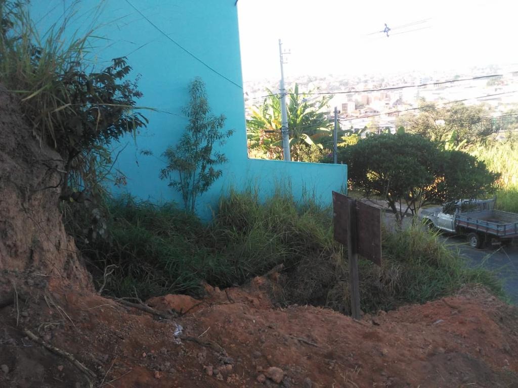 Terreno à venda, 360m² - Foto 2