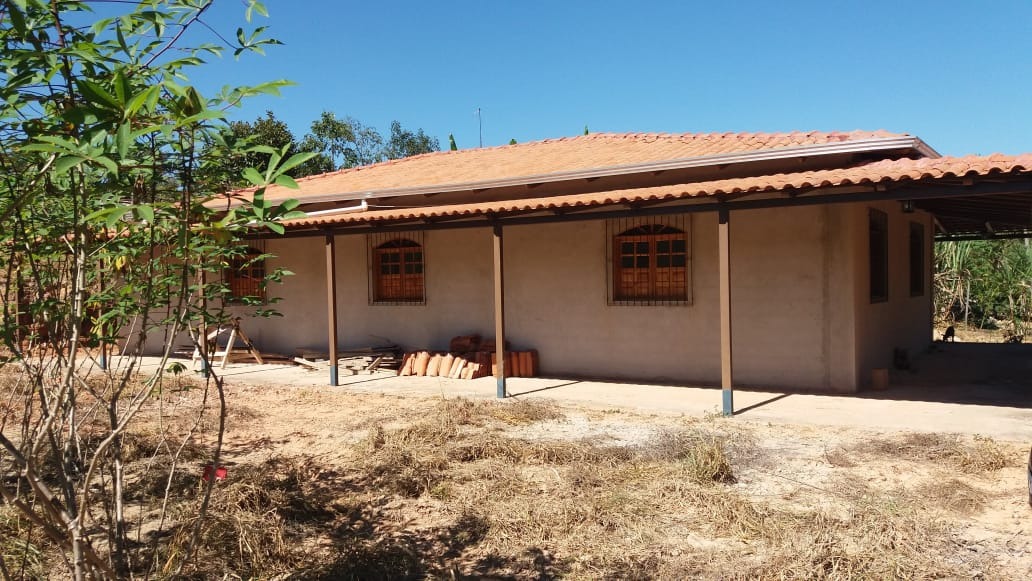 Chácara à venda com 1 quarto, 120m² - Foto 1