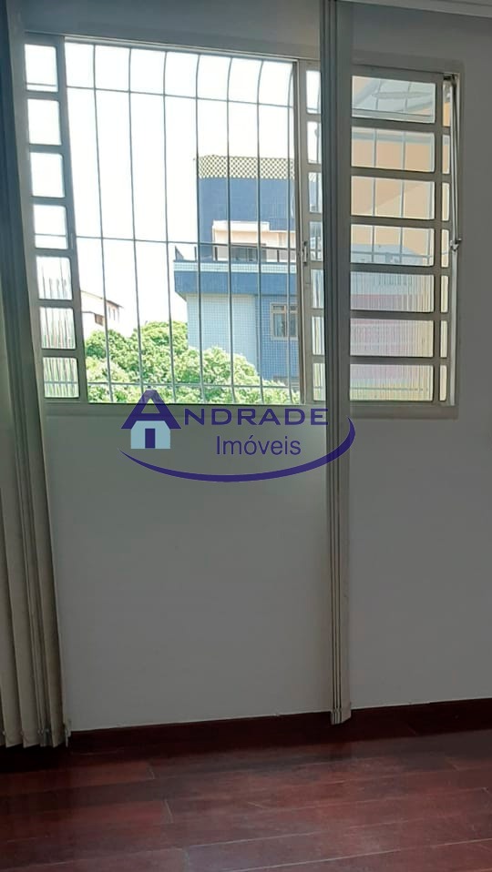 Apartamento à venda com 2 quartos, 58m² - Foto 4