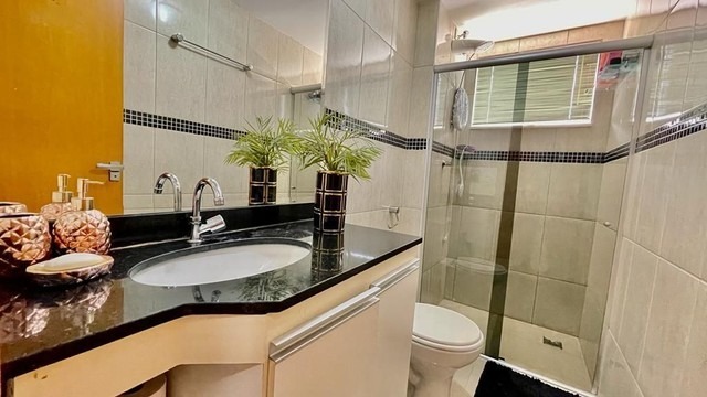 Apartamento à venda com 3 quartos, 240m² - Foto 4