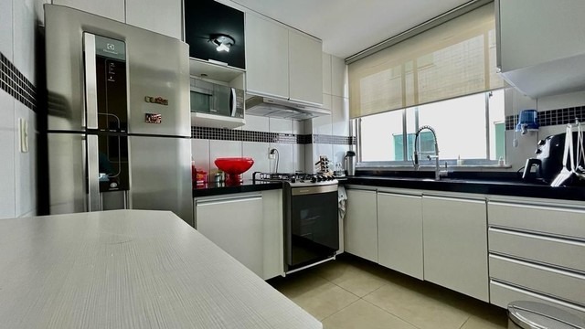 Apartamento à venda com 3 quartos, 240m² - Foto 5