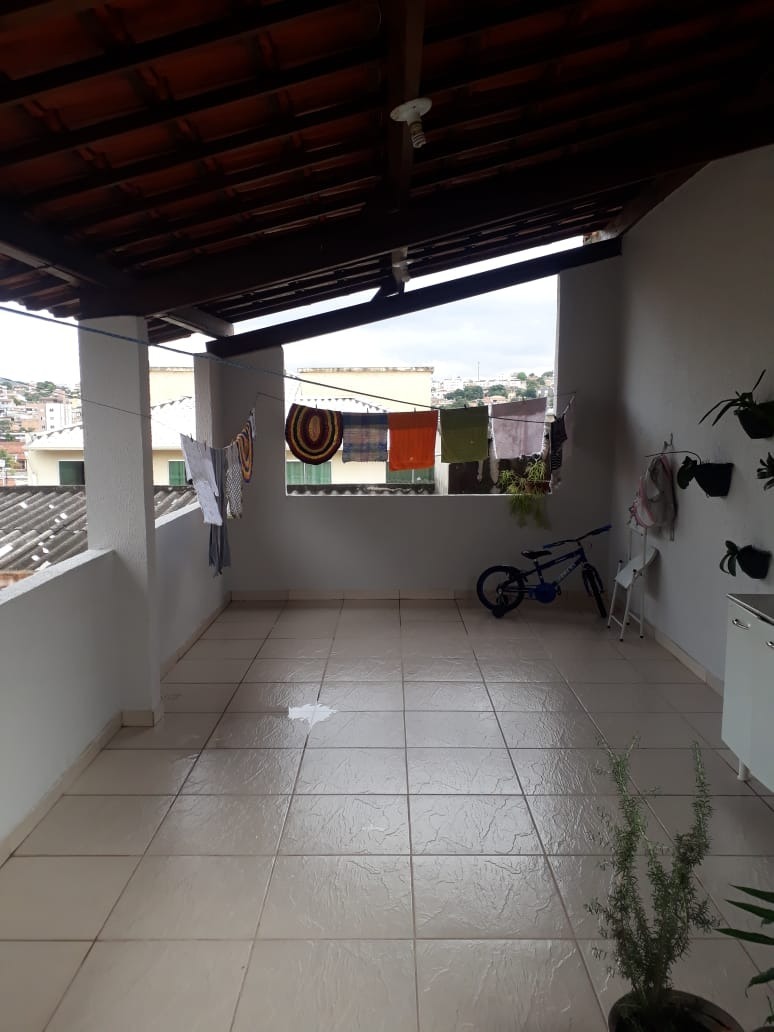 Casa à venda com 4 quartos, 234m² - Foto 15