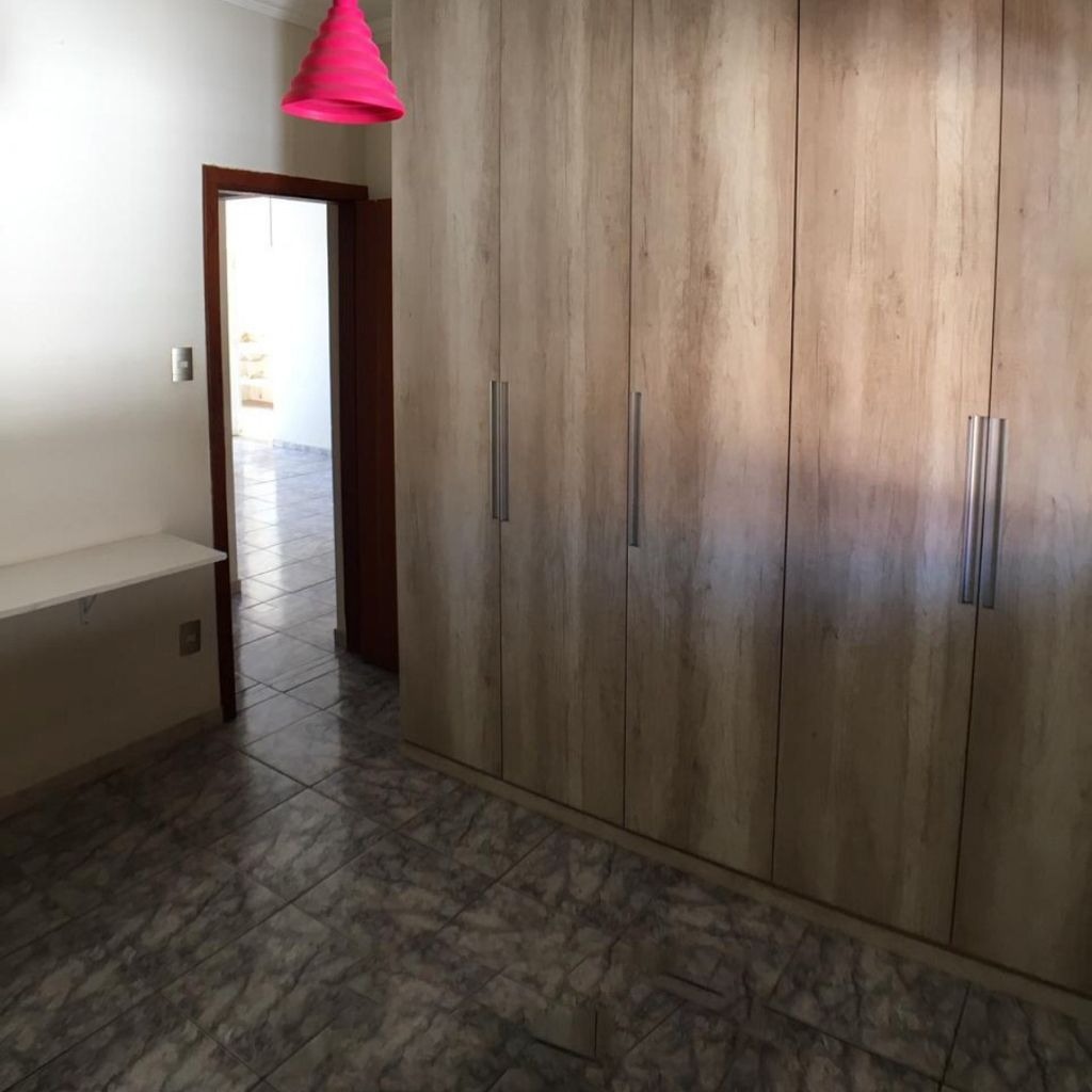 Casa à venda com 7 quartos, 348m² - Foto 8