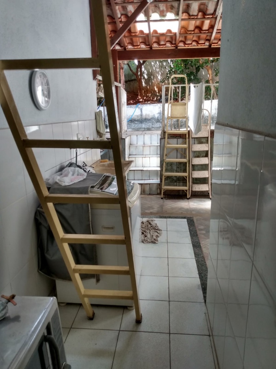 Casa à venda com 4 quartos, 109m² - Foto 25