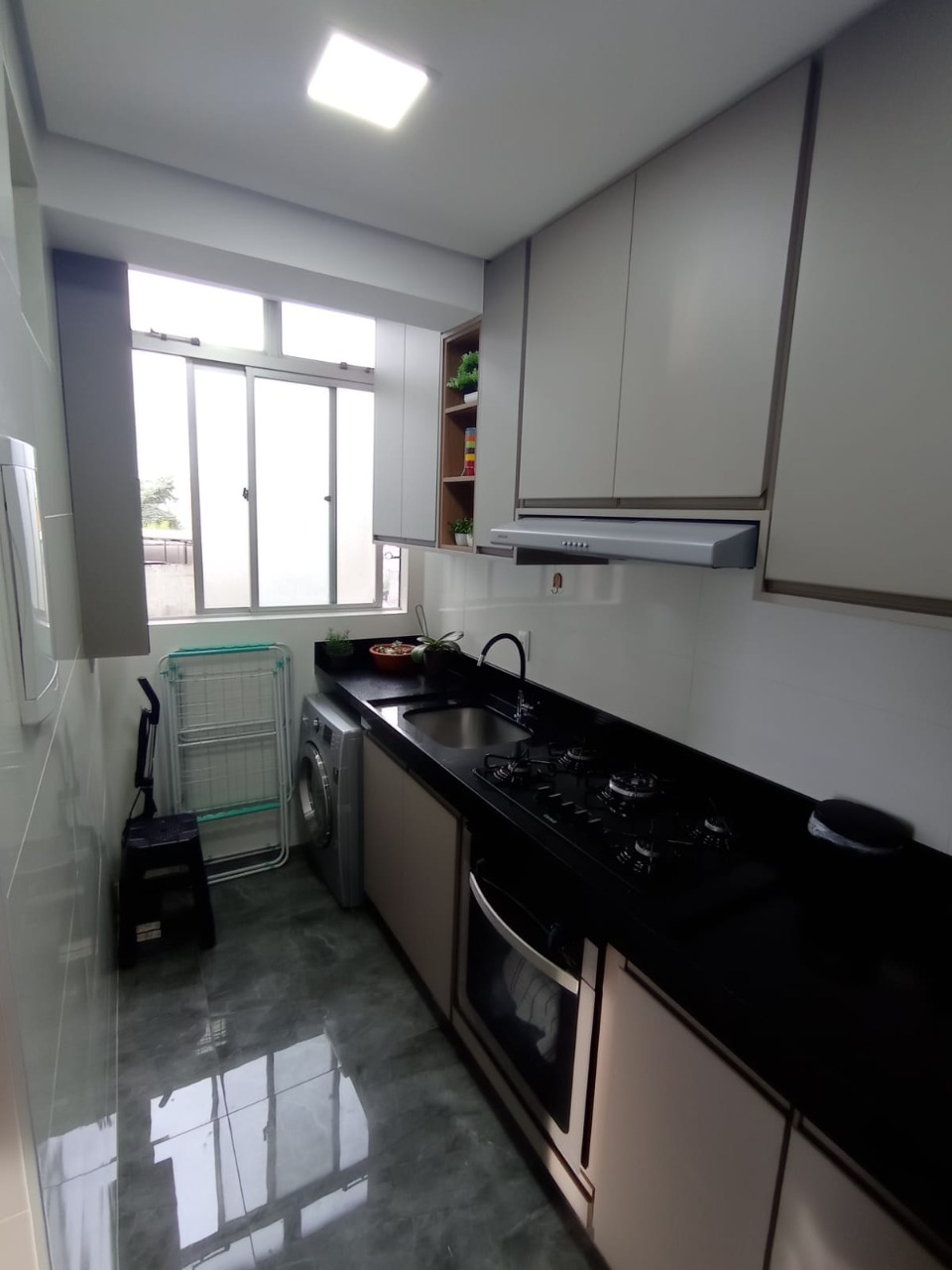 Apartamento à venda com 3 quartos, 96m² - Foto 11