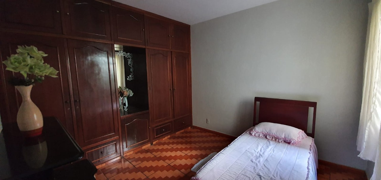 Casa à venda com 3 quartos, 300m² - Foto 12