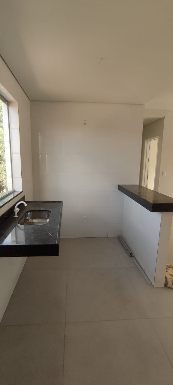 Apartamento à venda com 2 quartos, 60m² - Foto 4