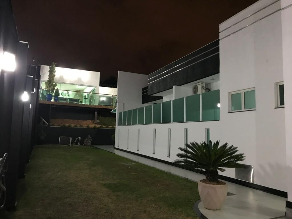 Casa à venda com 5 quartos, 1000m² - Foto 19