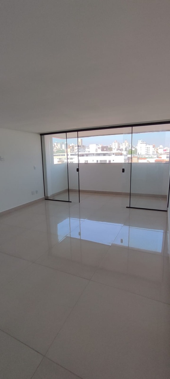 Apartamento à venda com 3 quartos, 92m² - Foto 4