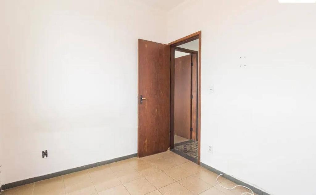 Apartamento à venda com 2 quartos, 55m² - Foto 11