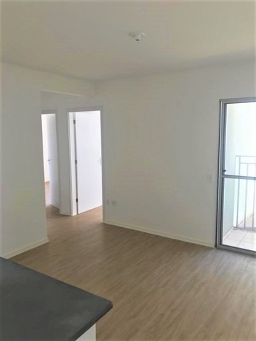 Apartamento à venda com 3 quartos, 64m² - Foto 2