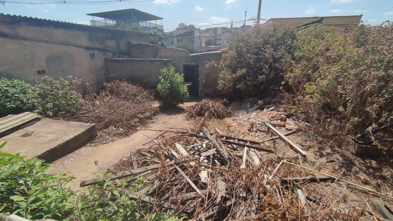 Terreno à venda, 360m² - Foto 11