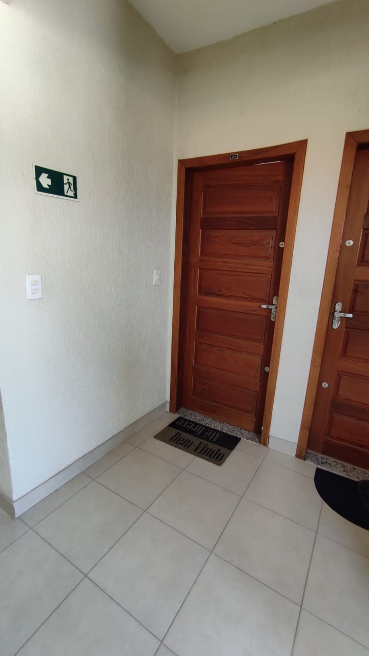 Apartamento à venda com 2 quartos, 60m² - Foto 2