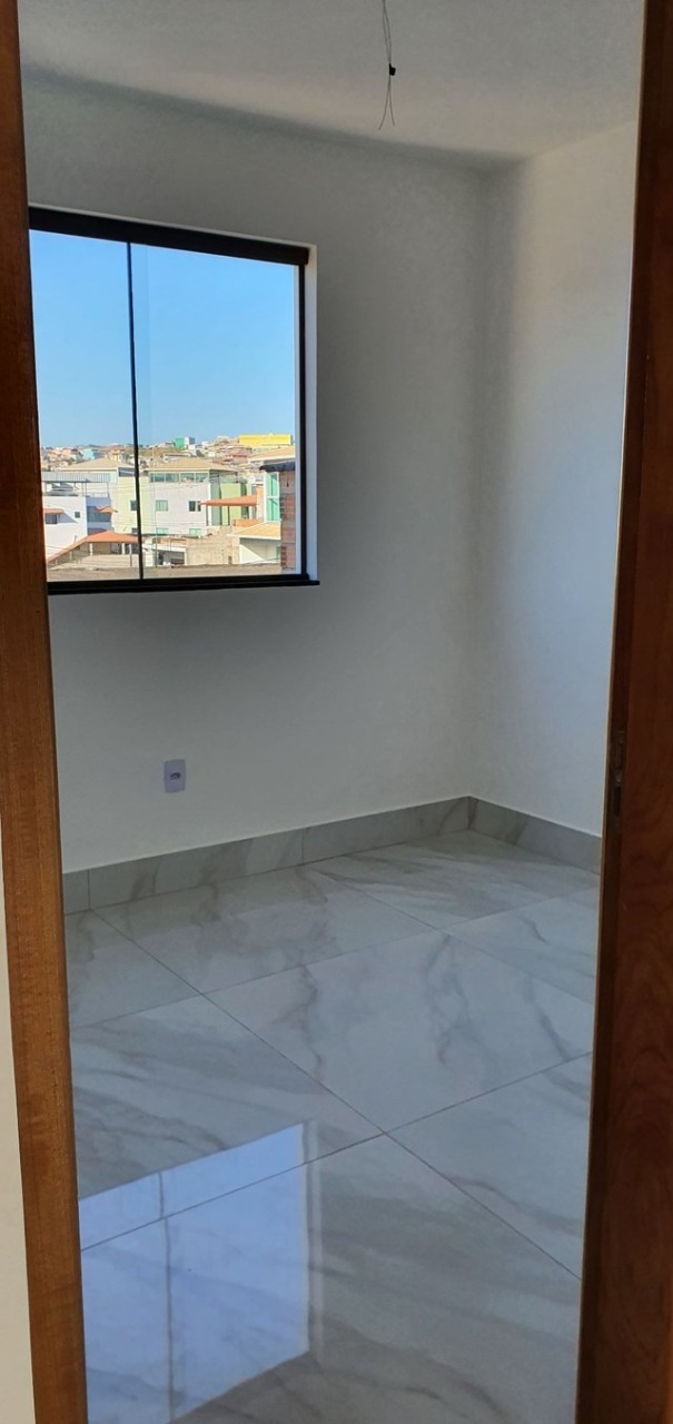 Apartamento à venda com 3 quartos, 66m² - Foto 3