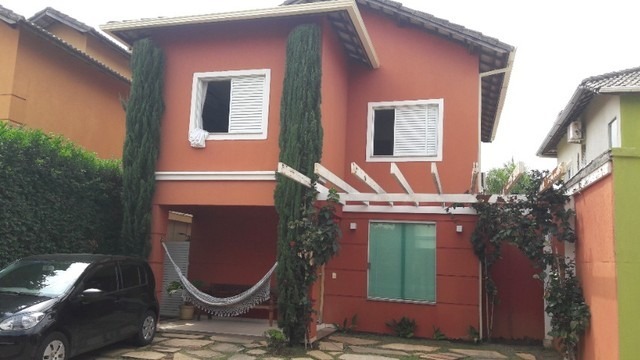 Casa de Condomínio à venda com 4 quartos, 200m² - Foto 1