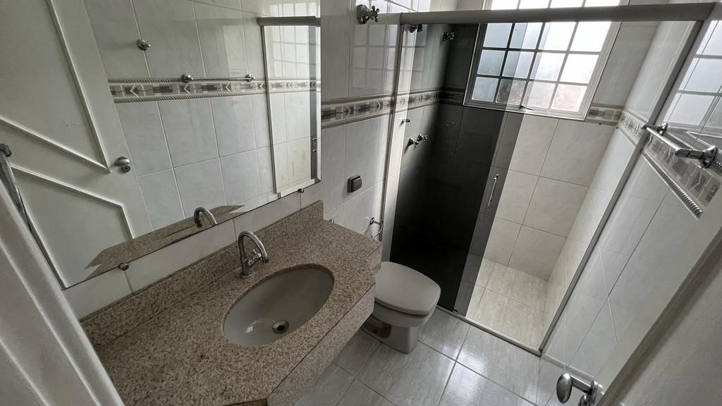 Casa à venda com 3 quartos, 250m² - Foto 13