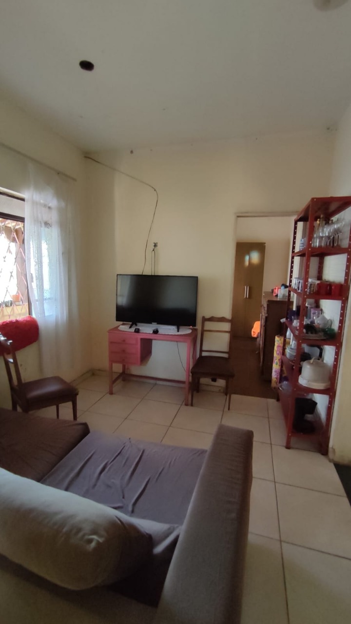 Casa à venda com 3 quartos, 222m² - Foto 13