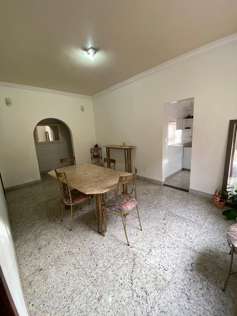 Casa à venda com 3 quartos, 300m² - Foto 7