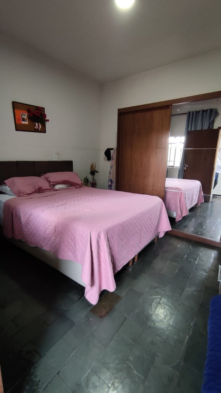 Casa à venda com 3 quartos, 360m² - Foto 14