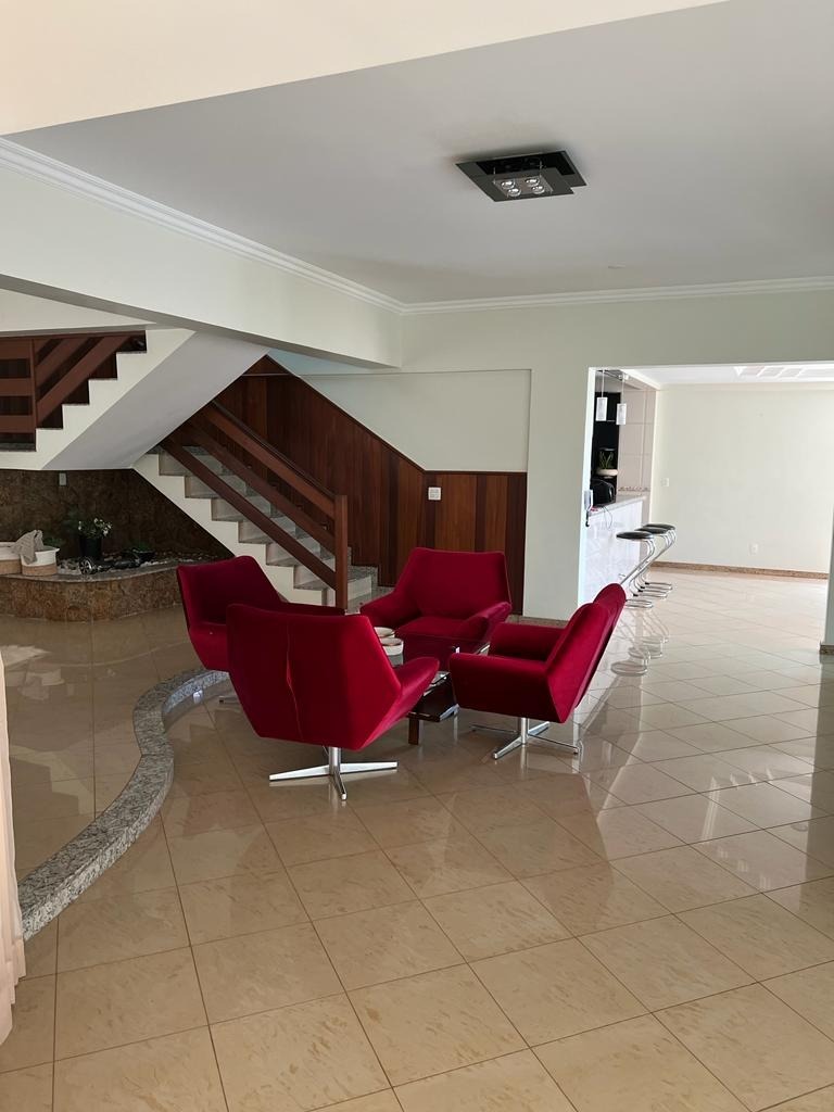 Casa de Condomínio à venda com 4 quartos, 550m² - Foto 9