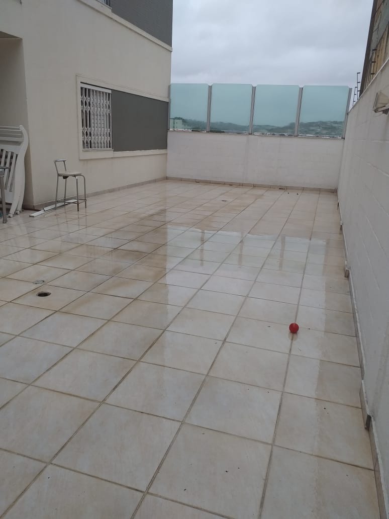 Apartamento à venda com 3 quartos, 160m² - Foto 1