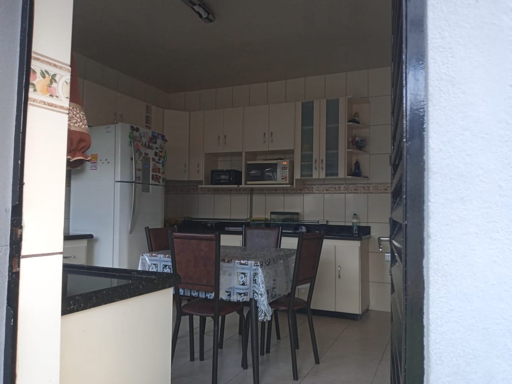 Casa à venda com 3 quartos, 360m² - Foto 10