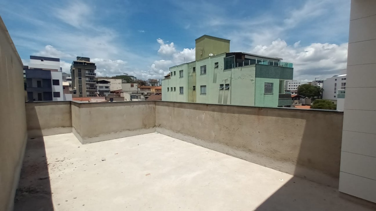 Cobertura à venda com 3 quartos, 164m² - Foto 1