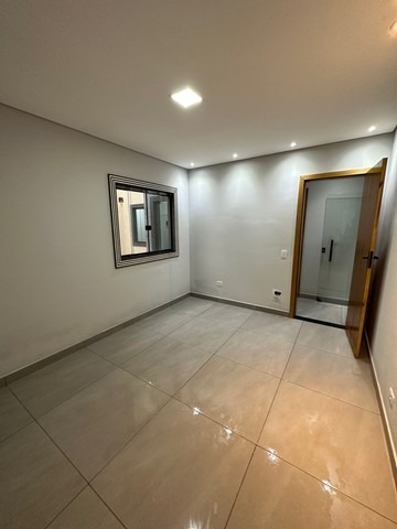 Casa à venda com 3 quartos, 147m² - Foto 2