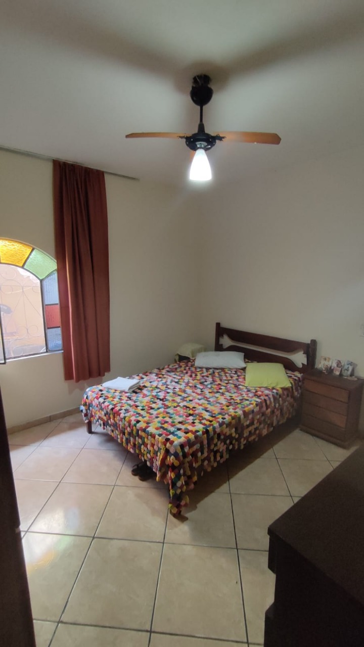 Casa à venda com 1 quarto, 180m² - Foto 10