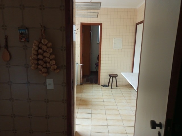 Apartamento à venda com 4 quartos, 180m² - Foto 18