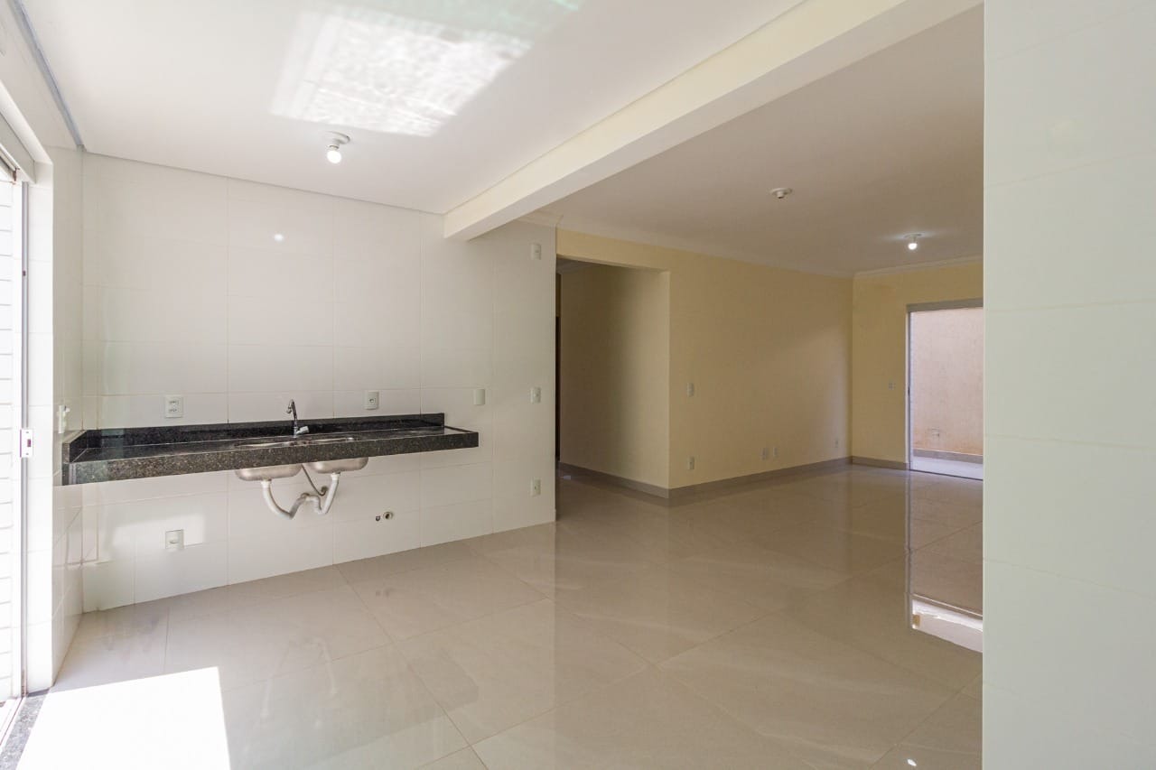 Apartamento à venda com 4 quartos, 234m² - Foto 9