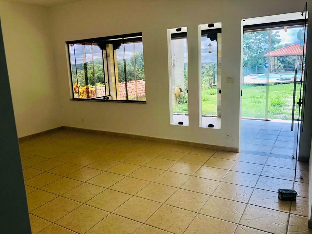 Chácara à venda com 3 quartos, 400m² - Foto 3