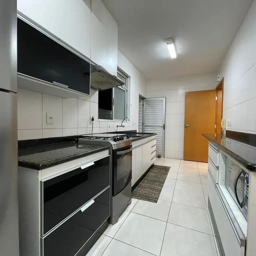 Apartamento à venda com 3 quartos, 128m² - Foto 5