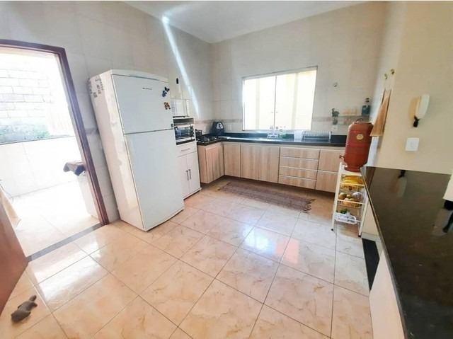 Casa à venda com 4 quartos, 140m² - Foto 4