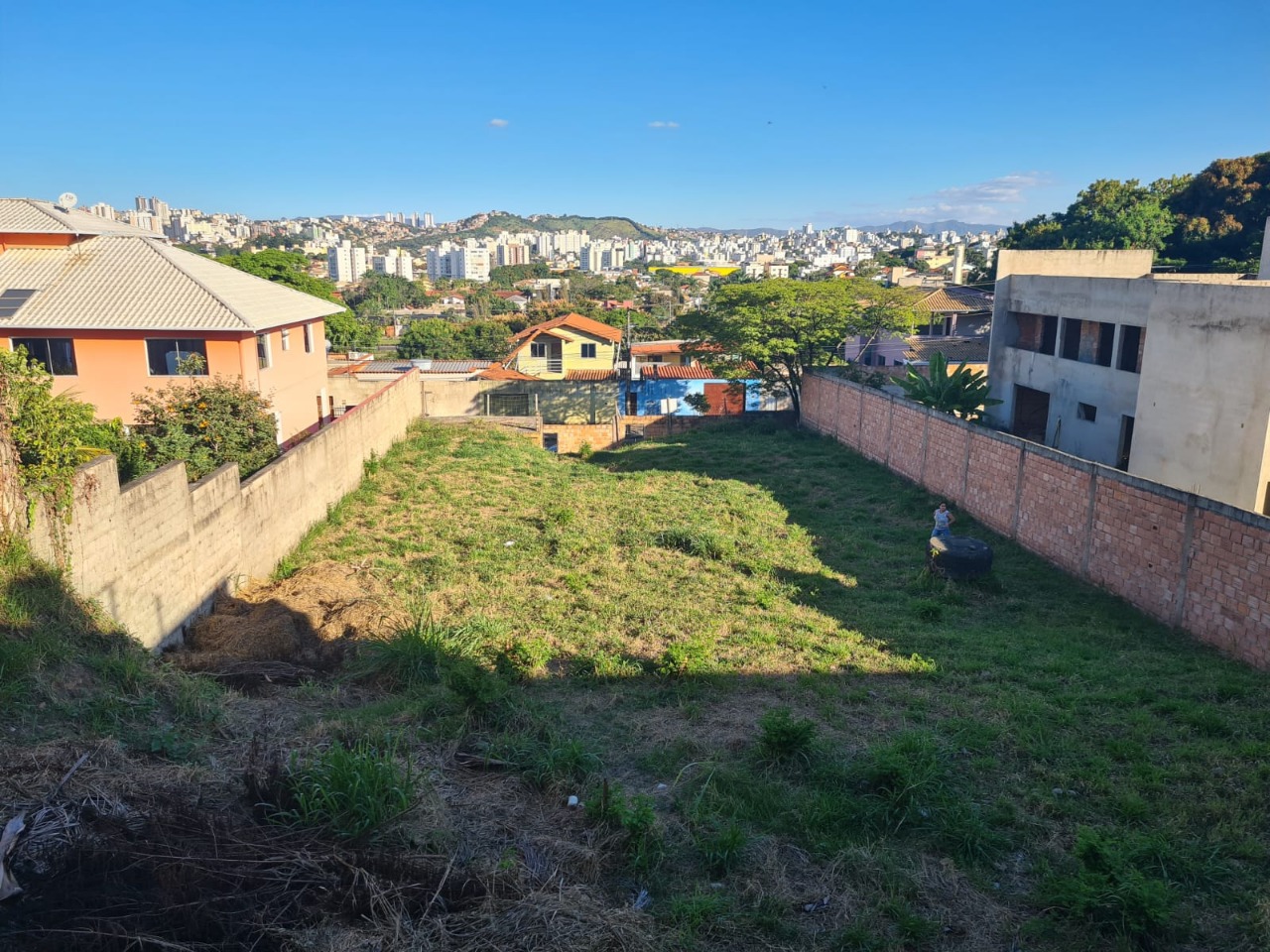 Terreno à venda, 1000m² - Foto 1