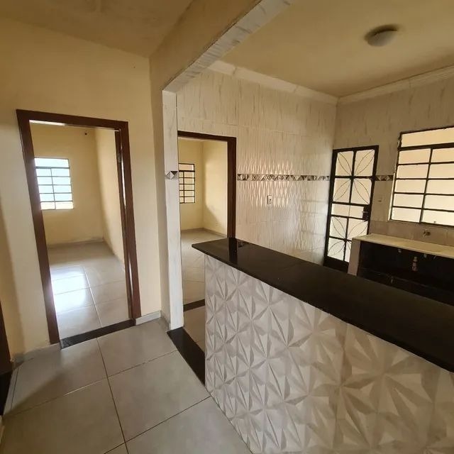 Casa à venda com 3 quartos, 146m² - Foto 1