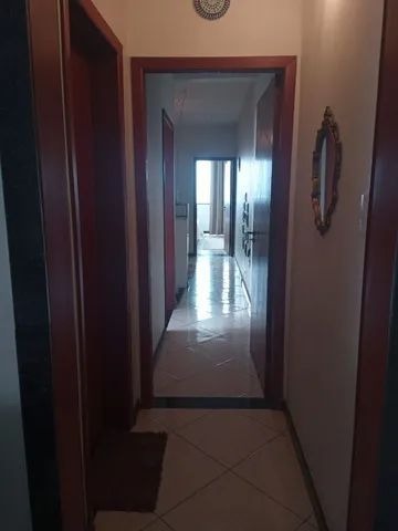 Casa à venda com 4 quartos, 240m² - Foto 3